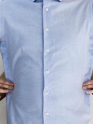 Ajustement-complet-de-la-chemise-60-DH.jpg Ajustement complet de la chemise