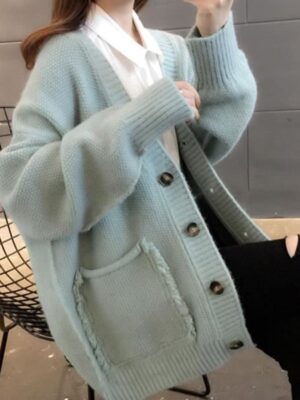 Cardigan-simple-20-DH.jpg Cardigan simple