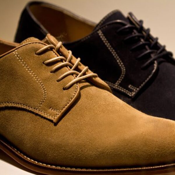 Chaussures-en-daim-100-DH.jpg Chaussures en daim