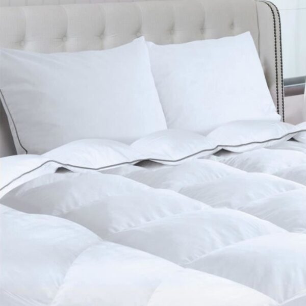 Couette-en-plumes-2-places-50-DH.jpg Couette en plumes 2 places