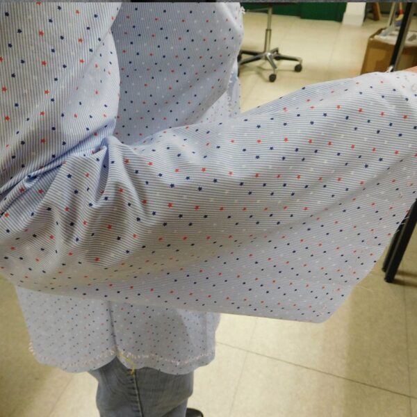 Raccourcissement des manches avec fente